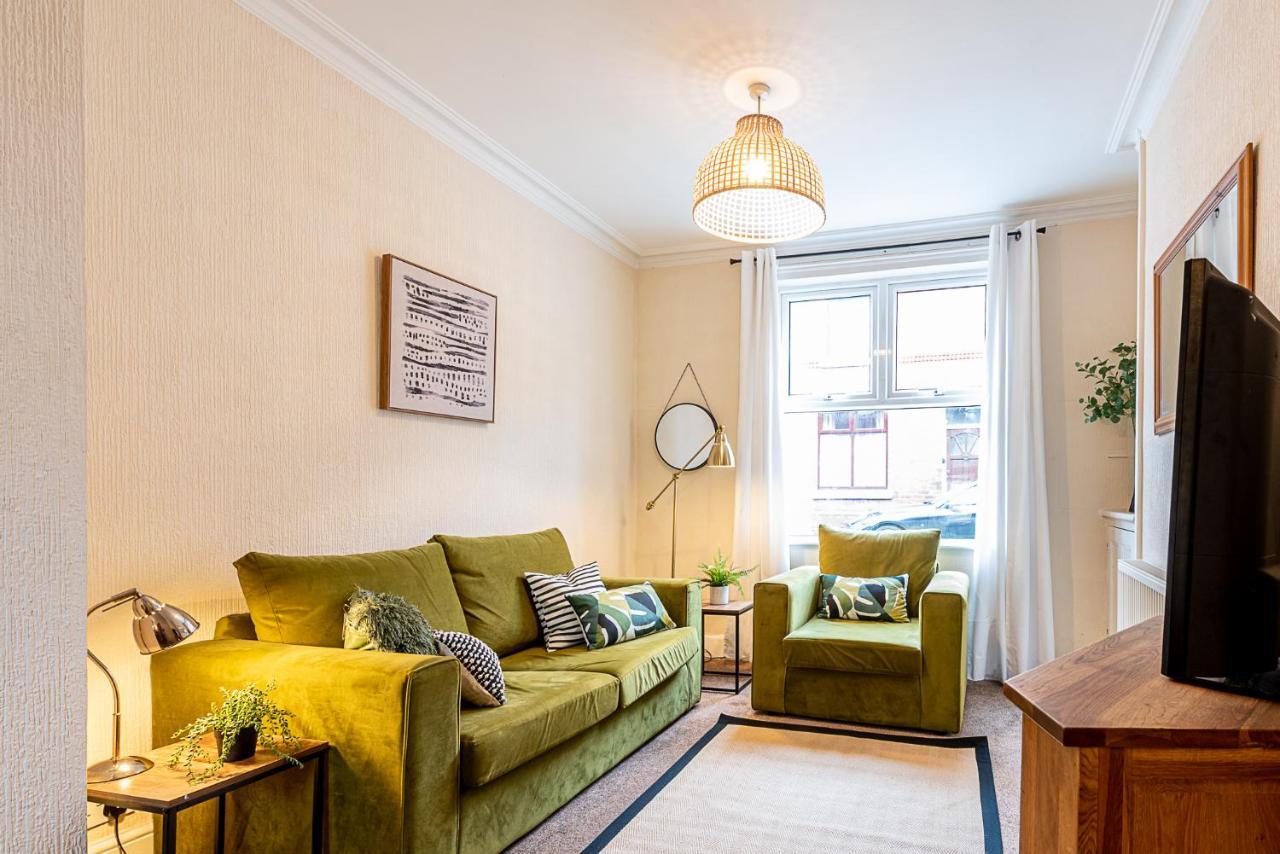 2 Bed, Up To 6 Guests Near Chester City Centre Zewnętrze zdjęcie