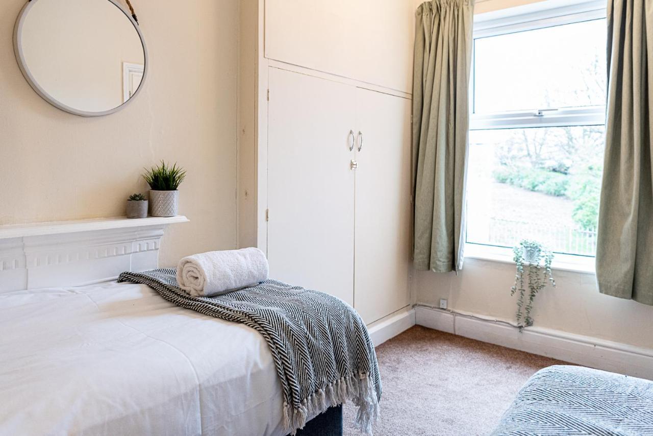 2 Bed, Up To 6 Guests Near Chester City Centre Zewnętrze zdjęcie
